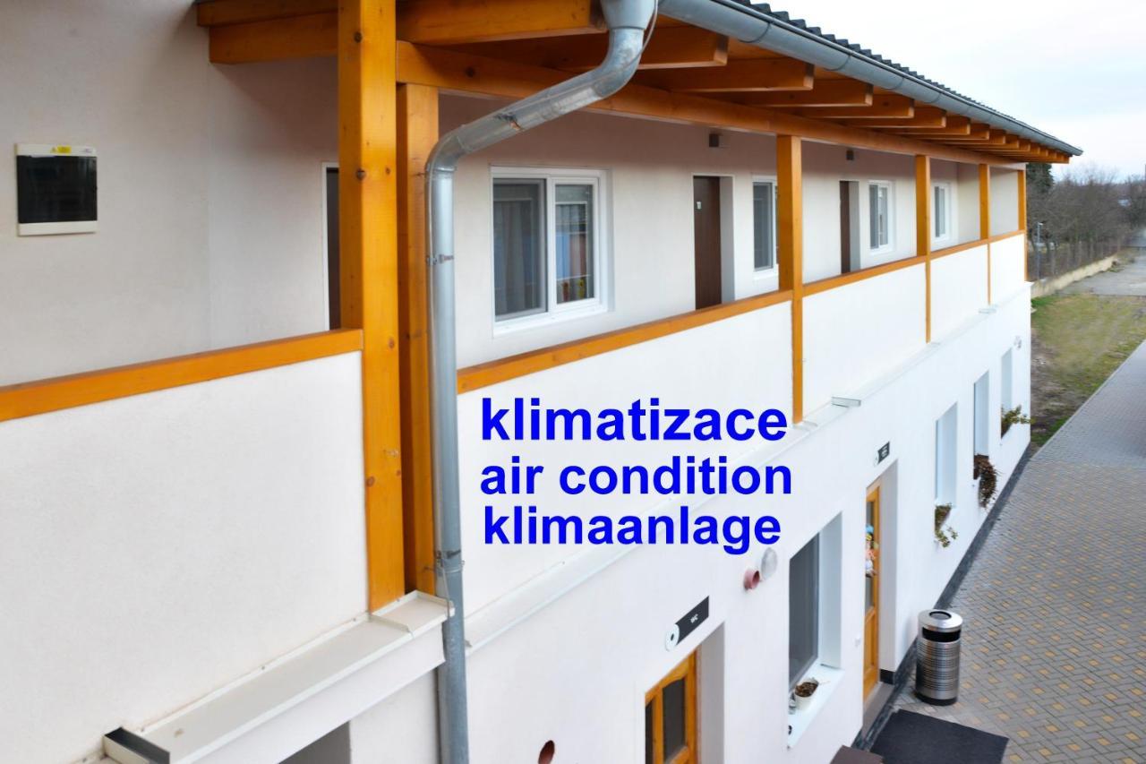 Penzion Klimes Hustopecze Zewnętrze zdjęcie